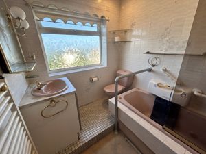 Photo 22- click for photo gallery